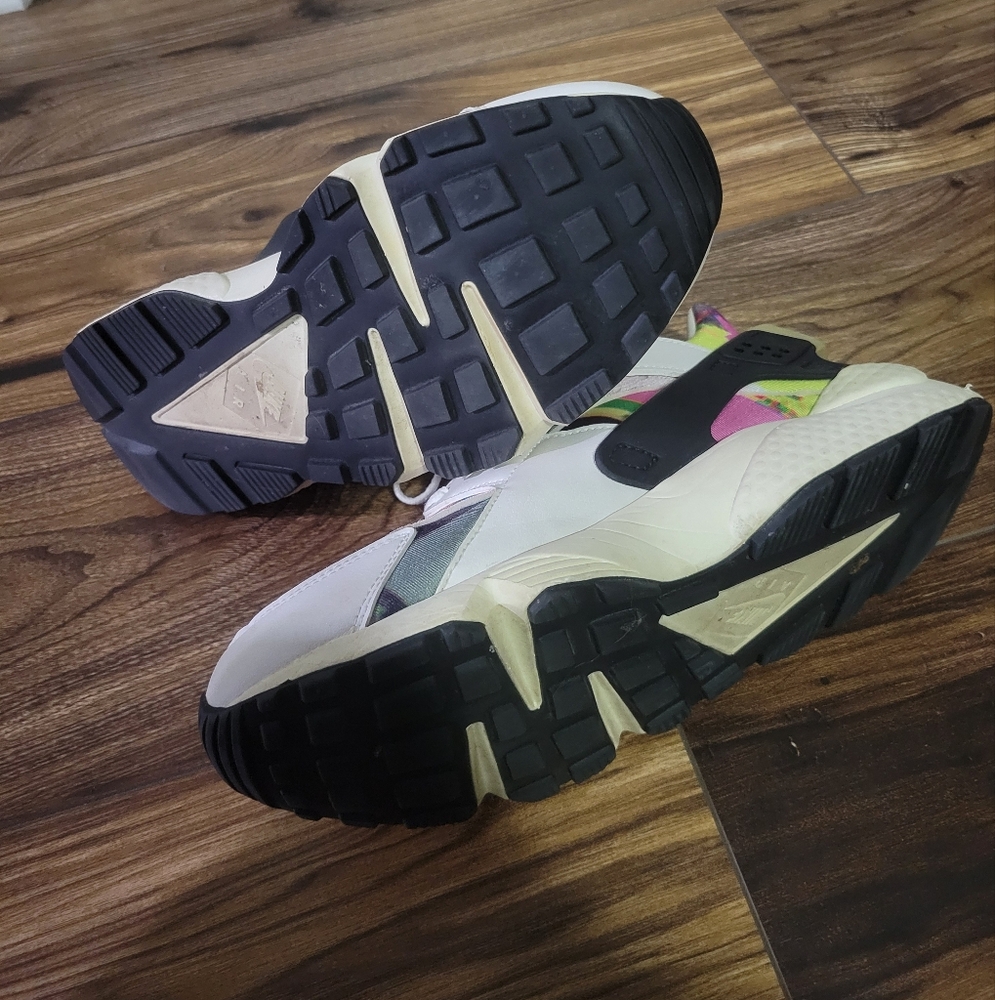 Nike Air Huarache Multi-colored - Picture 2 of 4